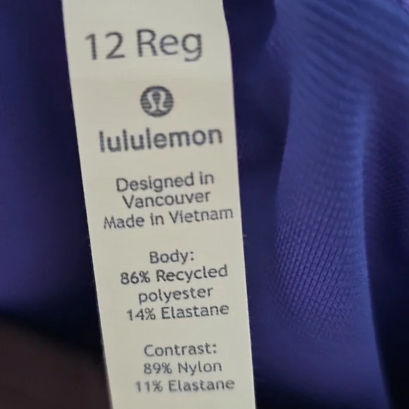 210. Lululemon Hotty Hot Shorts - Picture 5 of 5
